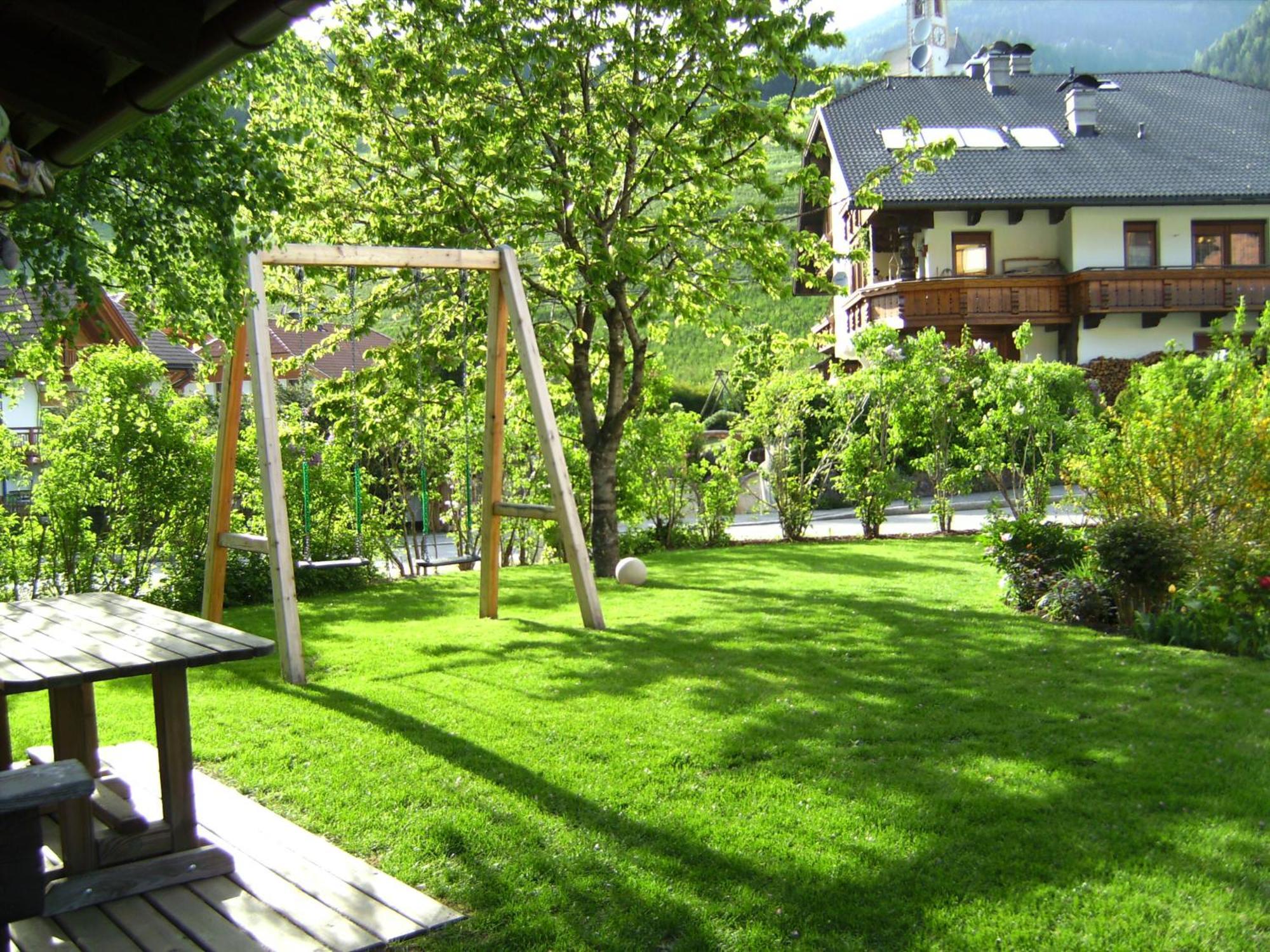 Appartements Haus Bachmann Innichen Buitenkant foto